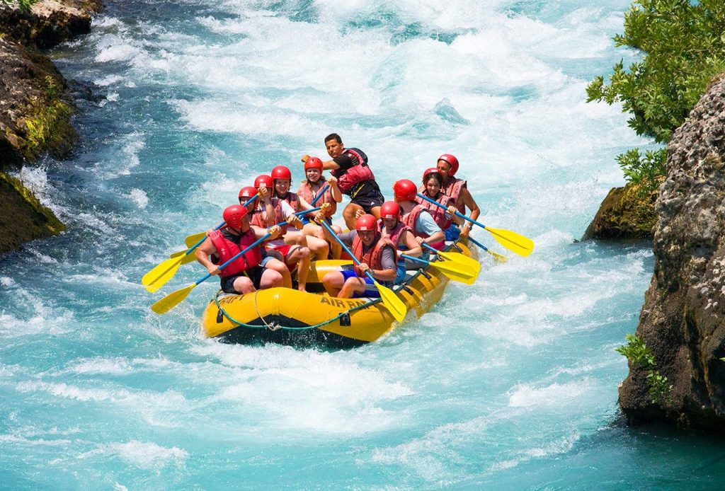 Go River Rafting Down the Indus